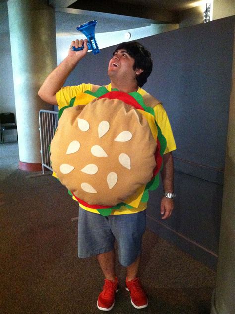 Gene and his burger costume cosplay from Bobs Burgers at Supercon 2016 ...