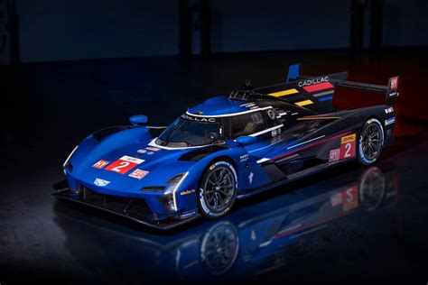 Bold new liveries for Cadillac V-LMDh cars of Ganassi, AXR