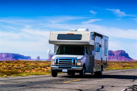 5 Reasons To Avoid Class C RVs | 2020 Update | Drivin' & Vibin'