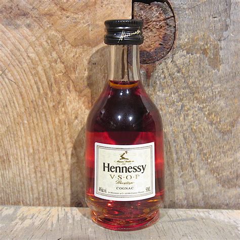 Hennessy VSOP Privilege 50ml (Miniatures) - Oak and Barrel