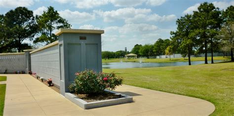 Houston National Cemetery Memorial Day 2024 - Jere Garland