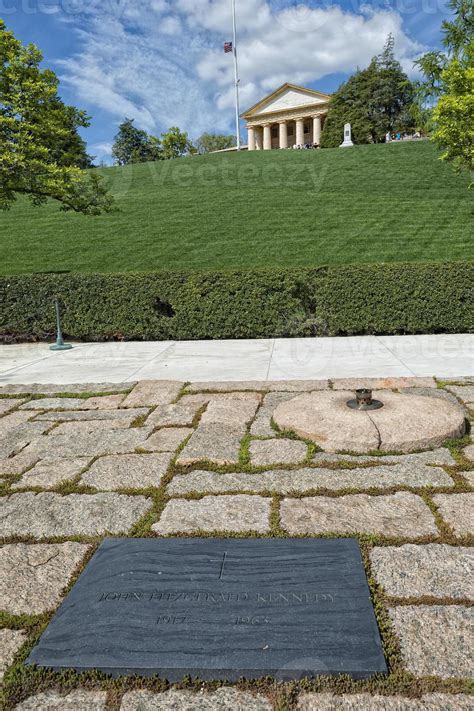 JFK Memorial at Arlington Cemetery 18754131 Stock Photo at Vecteezy