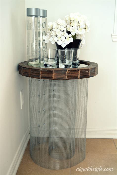 MESH & MIRROR SIDE TABLE – DIY With Style