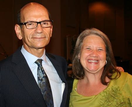 Paul Finebaum is Married to Wife: Linda Hudson. Kids. – wifebio.com