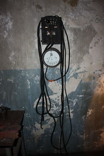Electric Shock | Torture Device... Photo from the Exhibition… | Flickr