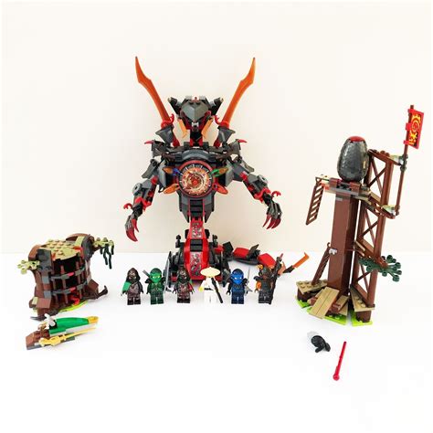 LEGO Ninjago: 70626 Dawn of Iron Doom - 100% Complete with Instructions ...