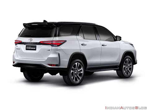 Toyota Fortuner Legender interior & exterior detailed in 18 full-HD images