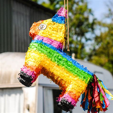 Happy Cinco de Mayo! 10 Decorations to Help You Celebrate at Home | ARTEZA