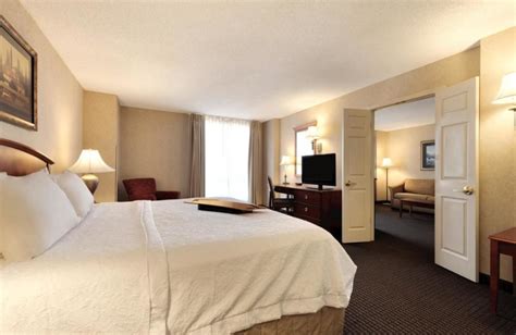 Hampton Inn & Suites Kansas City Country Club Plaza (Kansas City, KS) - Resort Reviews ...