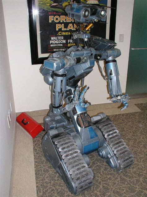 Short Circuit Johnny Five Robot - The Old Robot's Web Site