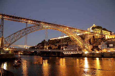 Puente Eiffel. Porto. Portugal | Ponte, Portugal, Sombras