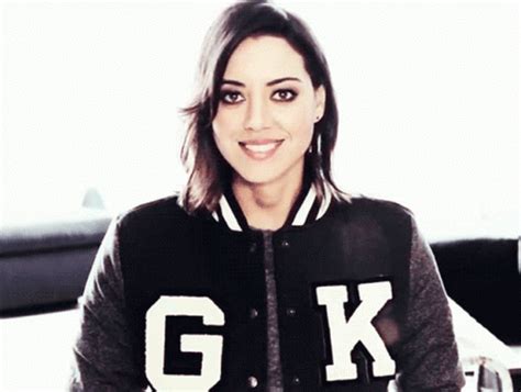 Aubrey Plaza Smile GIF - Aubrey Plaza Smile Jacket - Discover & Share GIFs