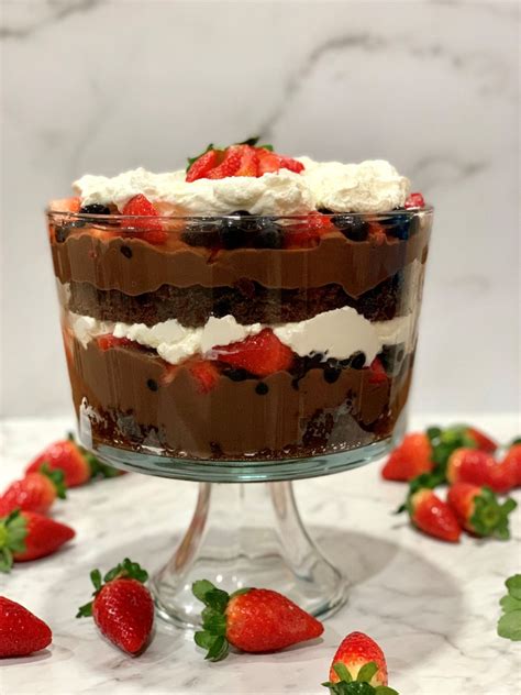 Christmas Chocolate Trifle – The Tiny Fairy