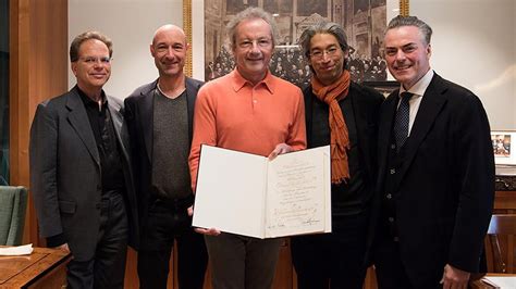 Franz Welser-Möst Awarded Honorary Membership by the Vienna Philharmonic - IMG ARTISTS