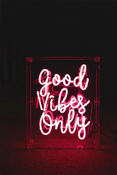 Good Vibes Only Neon Sign via www.helloconfettidreams.com | Wallpaper ...