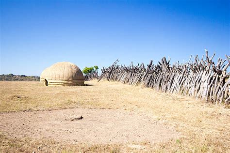 30+ Zulu Kraal Hut Umgungundlovu District Municipality Stock Photos ...