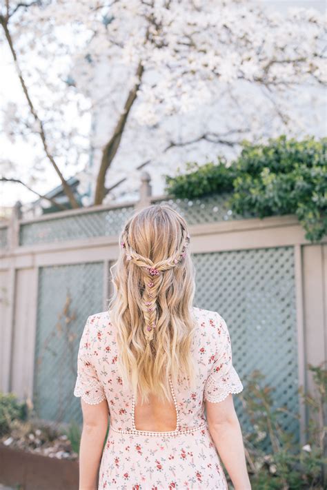 The Prettiest Festival Hairstyle | The Blondielocks | Life + Style