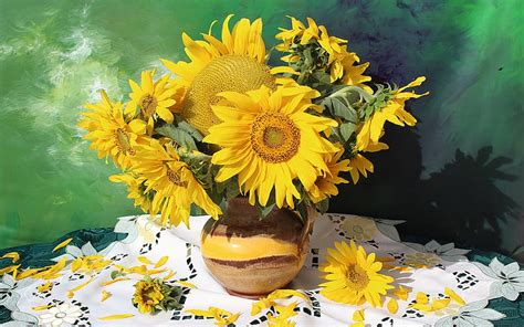 1920x1080px, 1080P free download | Sunflowers in vase, Table, Sunflowers, Vase, Bouquet, HD ...