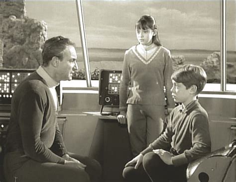 Dave's Classic Films: Lost In Space -- Season One, Episodes 16-17, The Keeper -- Original Air ...