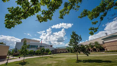 UW Oshkosh, Fox Cities campus professors selected as Wisconsin Teaching ...