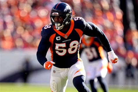 Broncos trading Von Miller to Rams in NFL trade deadline shocker