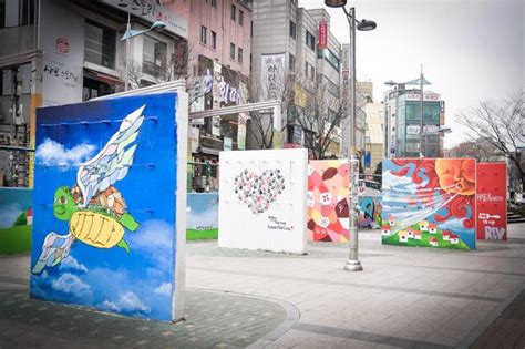 Seoul: Street Art In Hongdae — ten-ele-ven