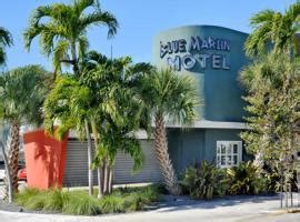 The 10 best hotels near Smathers Beach in Key West, United States of ...