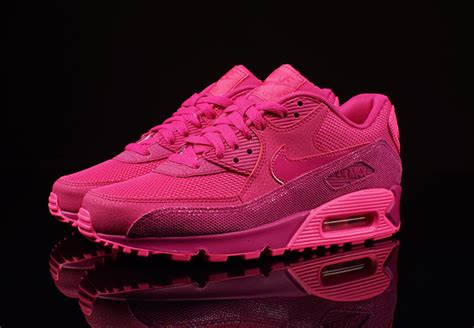 Nike Womens Air Max 90 Premium "Fireberry" - SneakerNews.com