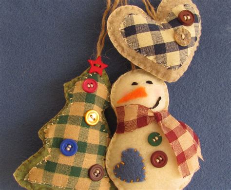 Country Christmas Felt and Fabric Ornaments. | Christmas ornaments ...