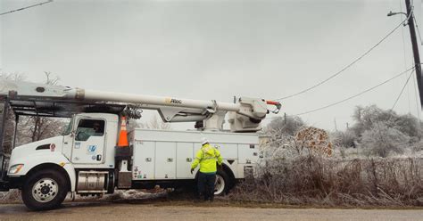 Austin power outages could last days after Texas ice storm | The Texas Tribune