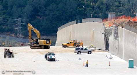 Oroville Dam: New spillway design said to pass muster