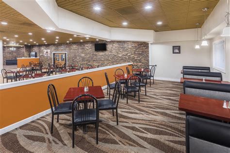 AmericInn by Wyndham Janesville | Janesville, WI Hotels