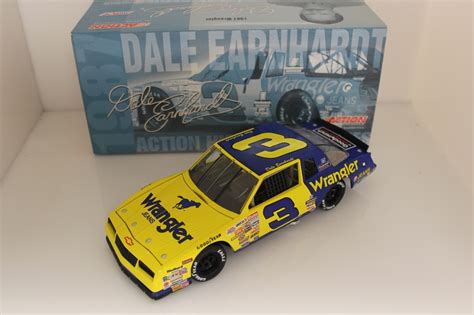 Dale Earnhardt 1987 #3 Wrangler 1:24 Nascar Diecast Historical Series Bank