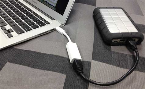 Apple Thunderbolt to Firewire Adapter - Terry White's Tech Blog