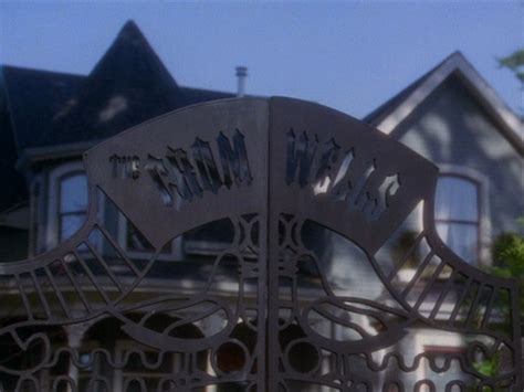 Pin by Sarah on film: halloweentown | Halloween town, Film