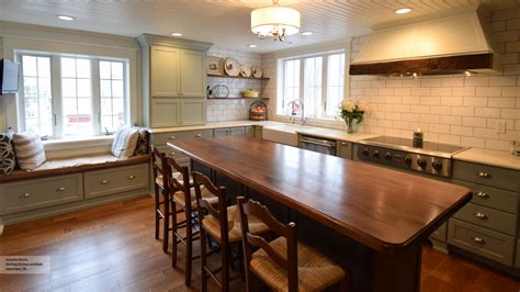 Farmhouse Kitchen Cabinets - Omega Cabinetry