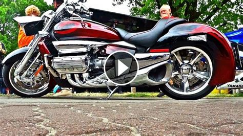 V6 Honda Motorcycle - Honda Valkyrie Rune 1800 6 Cylinder Sound | Honda ...