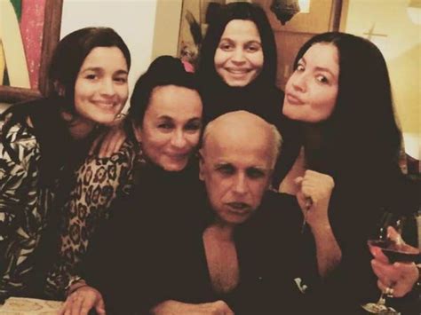 Alia Bhatt Pics: Alia Bhatt's unmissable pictures with her family