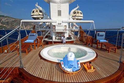 Aristotle Onassis - Αριστοτέλης Ωνάσης | Luxury yachts, Yacht interior ...