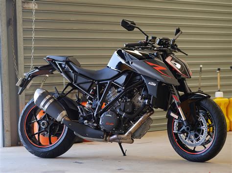 2017 KTM 1290 Superduke R: A first impression - Cycle Torque Magazine