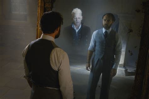 Fantastic Beasts: The Crimes of Grindelwald and Dumbledore’s Vexing Sexuality | Vanity Fair