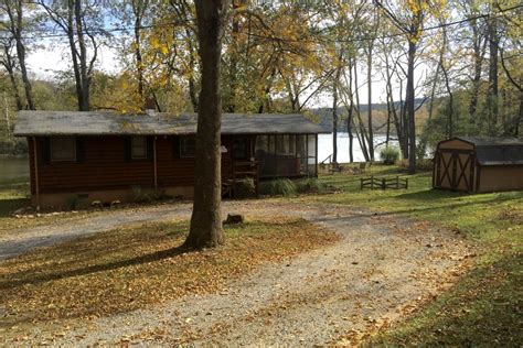 Riverfront Cabin in Shenandoah Valley, Virginia