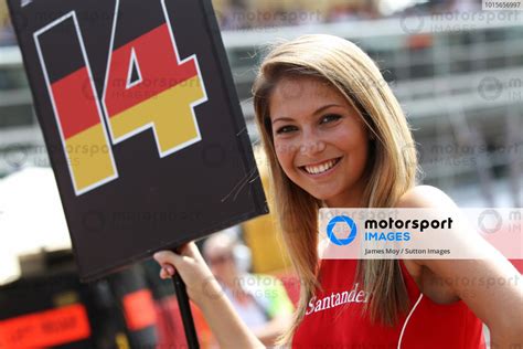 Grid girl. Formula One World Championship, Rd 13, Italian Grand Prix, Race, Monza, Italy, Sunday ...