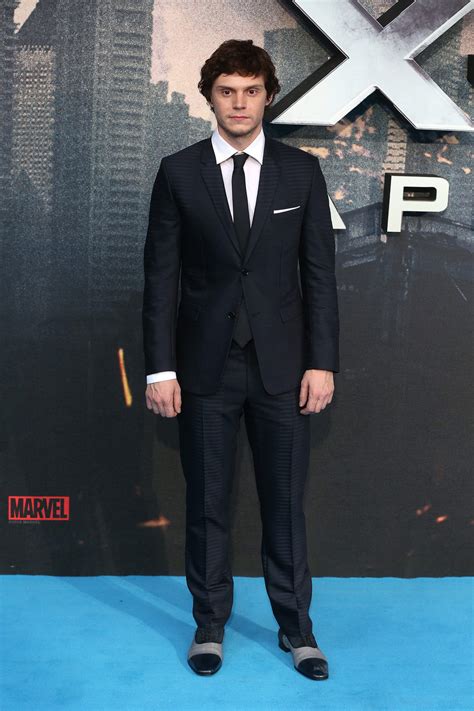 Evan Peters at the 'X-Men: Apocalypse' London premiere - Photos at ...