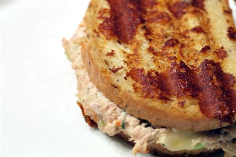 Tuna melt with muenster cheese - CSMonitor.com