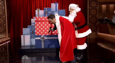 Jimmy Fallon sings James Brown song for Christmas Sweepstakes - L7 World