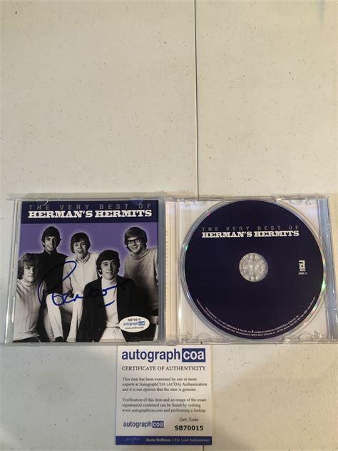 PETER NOONE SIGNED AUTOGRAPH THE VERY BEST OF HERMANS HERMITS CD ACOA | Autographia