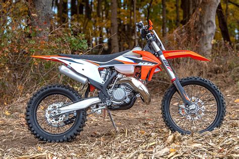 KTM 2022 125 XC Dirt Bike - Review Specs Price