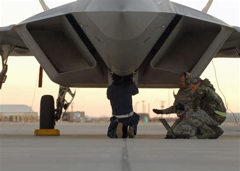 F-22A Night Ops > Holloman Air Force Base > Article Display