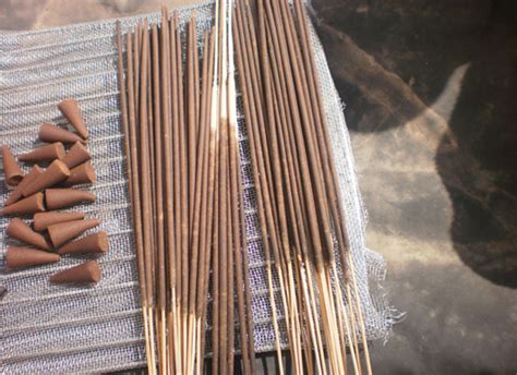 How to Make Incense Sticks using Fragrance Oil – Small Batch | Recipes & Tutorials Crafting Library